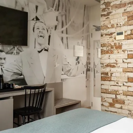 Hotel Colectia Urumea 2*