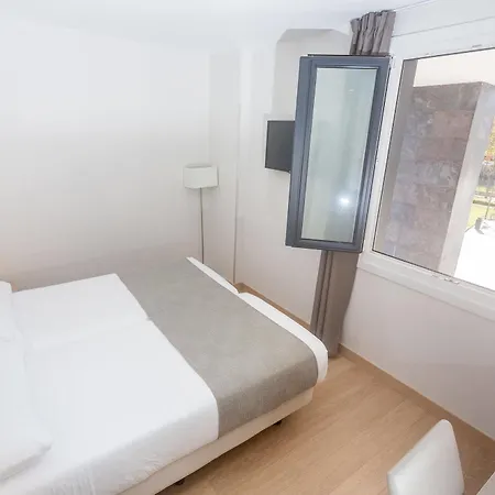 Colectia Urumea ホテル 2*