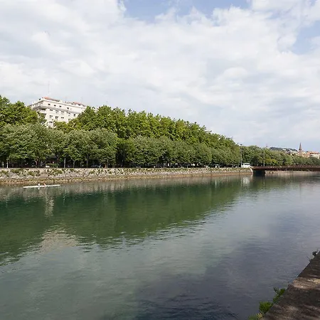 Colectia Urumea ホテル