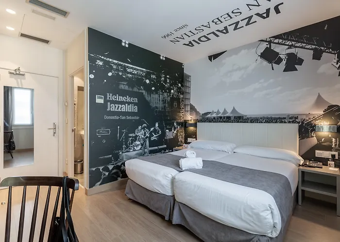 Colectia Urumea Отель Сан-Себастьян