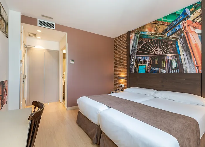 Отель Colectia Urumea Сан-Себастьян