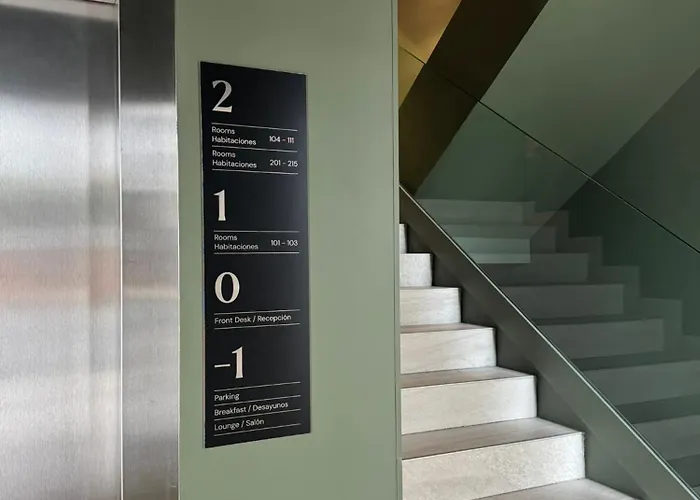 Colectia Urumea Отель 2*