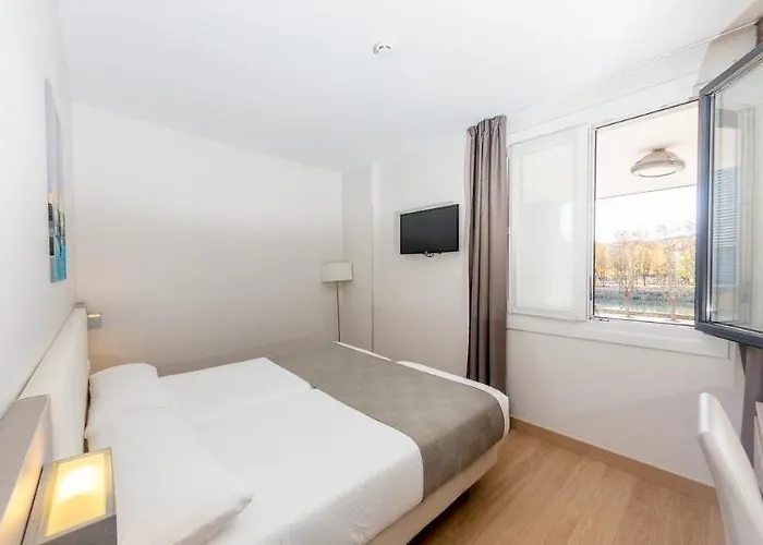 Colectia Urumea 2* Сан-Себастьян