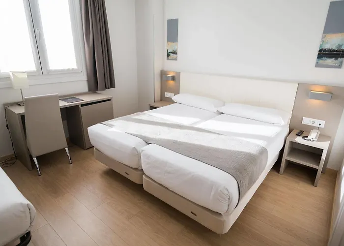 Colectia Urumea Отель