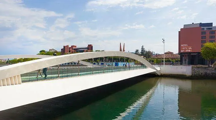 Colectia Urumea Отель