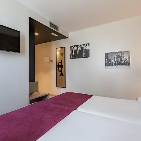 Отель Colectia Urumea