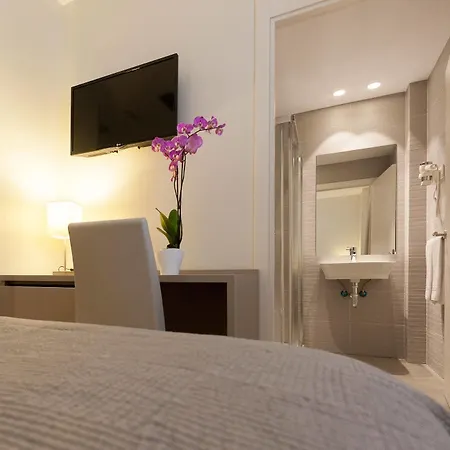 Colectia Urumea Отель